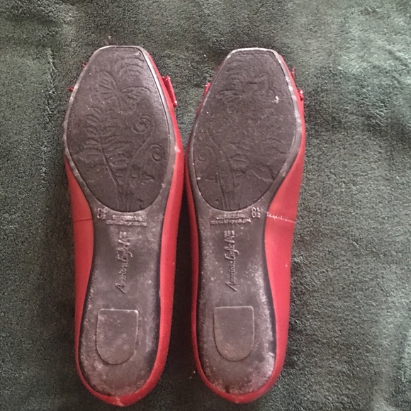 Women Red Bow Tie Flats Size 8.5! - Picture 2 of 5